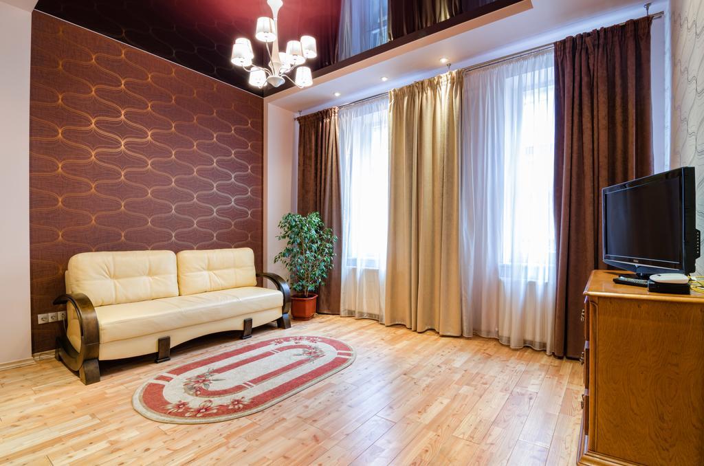 Leogrand Apartments On Doroshenka 34 リヴィウ エクステリア 写真